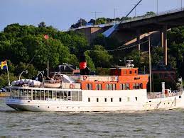 M/s göteborg is a beautiful boat that was built in 1915. M S St Erik Marstrandskryssning Goteborg Cityseeker