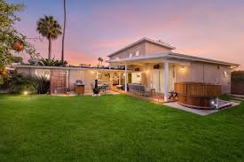 Cardiff By The Sea Coastal Oasis Cedar Hot Tub Houses For Rent In Encinitas Hot Tub House Coastal Oasis Renting A House