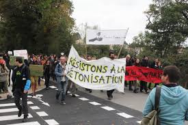Nantes vous accueille dans un cadre exceptionnel pour vos manifestations : Les Luttes Contre Les Grands Projets Inutiles De L Ouest Convergent A Nantes