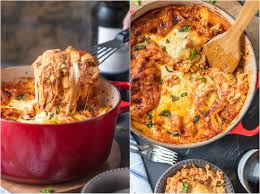 This Dutch Oven Lasagna Will Blow Your Mind You Ll Never Make Traditional Lasagna Again After Making This Dutch Oven Lasagna Recipes Dinner Recipes Easy Quick