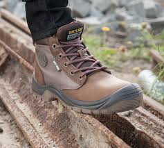 Sandwich mesh waterproof safety shoes camel color chic style for chemical(id:10730489). Steel Toes Safety Jogger