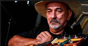 Un día como hoy el 22 de abril 1950 en Güira de Melena, provincia de La  Habana, nació Francisco Leonel Amat Rodríguez, apodado 'Pancho Amat'.  Extraordinario guitarrista, y tresista cubano. Ha elevado