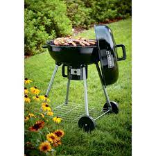 Backyard Bbq Springfling Hallmarkchannel Backyard Grilling Cleaning Bbq Grill Charcoal Grill