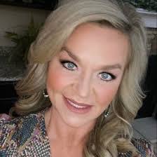 Angela Skeens's Instagram, Twitter & Facebook