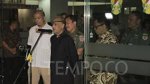 Beliau mengambil jurusan teknik penerbangan dengan spesialisasi konstruksi pesawat terbang. Bj Habibie Tak Dibawa Ke Jerman Buat Berobat Ini Sebabnya Nasional Tempo Co