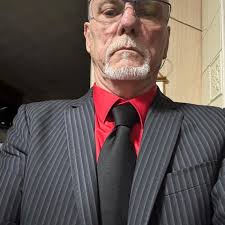 Anyone selling a rear prop shaft for a D3 in decent condition please? Local  to North wales if possible.