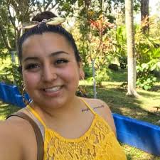 Marla Castillo (@hey_marlaaa)