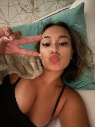 Catherine Crow's Instagram, Twitter & Facebook