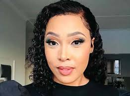 She was born on the 10th of june 1970 in kimberley, northern cape in south africa. 9zvdyxndiykzkm