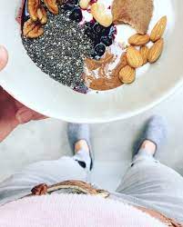 Summer glow bowls are trending, and here are 20 recipes we love. Easy Breakfast Bowl Recipe Healthy Recipes