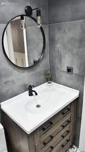 Bu Ev Tadilat Ile Yenilenirken Tum Isler Ustalara Birakilmamis Ev Gezmesi Banyo Ayna Dolabi Kucuk Banyo Dizayni Kucuk Banyo