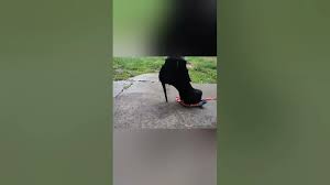 Crushing kick in high heels! Crush fetish! Trample! ASMR. Trampling on  sandals.