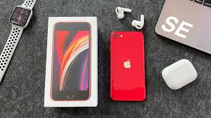 Zaten dün ersin akman ve aydoğan. Iphone Se 2020 Inceleme Neden Android Yerine Alinmali Youtube