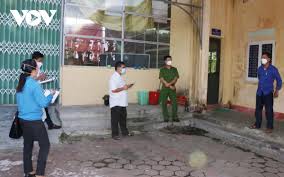 Việc phong tỏa liên quan đến một ca nghi nhiễm từ tp.hcm đến làm việc tại địa phương. Ha TÄ©nh Phong Tá»a Trung Tam Hanh Chinh Xa Lien Quan Ä'áº¿n Ca Máº¯c Covid 19 Má»›i Ä'ai Phat Thanh Va Truyá»n Hinh Nghá»‡ An