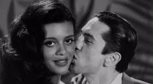 Add interesting content and earn coins. Diahnne Abbott And Robert De Niro Wallpaper Famousfix