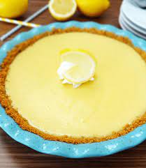 Lemon Icebox Pie A Delicious And Simple Lemon Pie Recipe Recipe Lemon Icebox Pie Icebox Pie Easy Pie Recipes