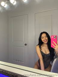 Asian sex and kissing