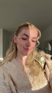 Sally Merrill's Instagram, Twitter & Facebook