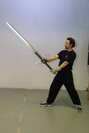 The Greatsword The Greatswords Were Large Two Handed Swords The Length Of The Greatsword Ranged From From 50 To 72 Sword Poses Action Poses Swords Medieval