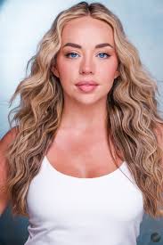 Haley Johnson's Instagram, Twitter & Facebook