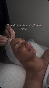 Starting the week off with good skin and good vibes. 🫶🏻 Aguafirm facial  won’t disappoint 👏🏻 #facial #skincare #esthetician #licensedesthetician  #skin #aquafirm #hydrojellymask #charcoalcleanser ...