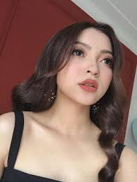 Bên cạnh vóc dáng, Nhật Lê còn đầu tư chăm sóc thứ khác để bảo toàn vẻ  ngoài gợi cảm