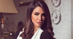 سرقت الفنانة اللبنانية ديانا حداد الأنظار وذلك خلال أحدث إطلالة لها عبر حسابها الرسمي على موقع تبادل الصور والفيديوهات أنستغرام. ØªØµÙˆÙŠØ± ÙƒÙ„ÙŠØ¨ Ø£ØºÙ†ÙŠØ© Ø¯ÙŠØ§Ù†Ø§ Ø­Ø¯Ø§Ø¯ Ø§Ù„Ø¬Ø¯ÙŠØ¯Ø© Ø¯ÙˆÙ† Ø¹Ù„Ù…Ù‡Ø§ Bitajarod Online Magazine