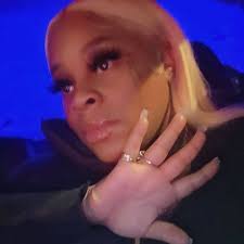 Anytime I see Chris Brown, my heart beats fast and my stomach drops. I  still love him but I just have to pretend." __ Rihanna "Chris Brown and I  maintained our friendship