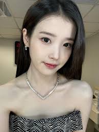 🏆 Congratulations IU🎊 ~~12/08~~ The #WhenLifeGivesYouTangerines star #IU  a.k.a. #LeeJiEun 's IG update