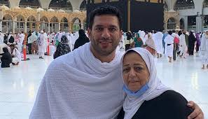 أكد الفنان المصري حسن الرداد أنه سيتخد قرار الارتباط في وقت قريب، حيث يعيش قصة حب، بينما رفض أن يذكر أي تفاصيل أخرى. ØªØ´ÙŠÙŠØ¹ Ø§Ù„Ø¬Ø«Ù…Ø§Ù† Ø¸Ù‡Ø±Ø§ Ø§Ù„Ù…ÙˆØª ÙŠ Ø¤Ù„Ù… Ø­Ø³Ù† Ø§Ù„Ø±Ø¯Ø§Ø¯ Ø§Ù„Ù†Ù‡Ø§Ø±