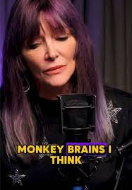 Alana Bird's Instagram, Twitter & Facebook