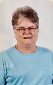 Shelly Schrader's Instagram, Twitter & Facebook