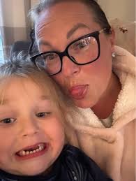 Does anyone recognise this door both my parcels have been left here