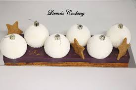 Buche Boules De Neige Vanille Myrtille Sur Cremeux Myrtille Liemea Cooking Boule De Neige Myrtille Vanille