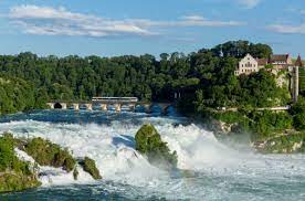 Водопад расположен практически на границе с германией, на севере швейцарии. Top 15 Vodopady Shvejcarii