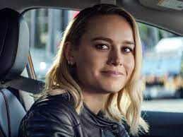 If you caught these commercials, you may have noticed that a rather popular actress was the star. Who Is The Woman In The Nissan Commercial Automotivemap