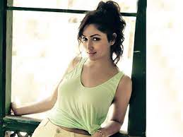 Her father's name is mukesh gautam (director) and mother's name is anjali gautam. Yami Gautam Biography Husband Sister Wiki Age Height Weight Tamil Actress Diary