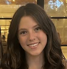 Lauren Rawson's Instagram, Twitter & Facebook