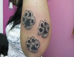 That's the reason why this sweet looking tattoo of a dog's paw is so adorable. 15 Coolest Unusual Paw Print Tattoo Designs Styles At Life