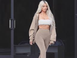 Discover the latest collections from kkw beauty by kim kardashian west. Kim Kardashyan Den Rozhdeniya Fakty Biografiya I Foto Vogue Ukraine Vogue Ua