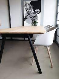 tafel verjongd glad eiken met afgeronde hoeken en zwarte poten alle kleuren en maten mogelijk lijnm com tafel eettafel stoel tafels