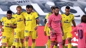 22 banderas azules le han sido otorgadas este año a las playas de cádiz, llama la atención que el puerto de santa maría, ciudad que aspira a ser turística haya perdido las. Sebelum Libas Barcelona 2 1 Dua Bulan Lalu Cadiz Sikat Real Madrid Di Kandangnya 1 0 Tribun Jabar