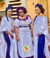 Voici le lien de notre site: 26 Idees De Bazin Deux Ton Mode Africaine Robe Africaine Mode Africaine Bazin