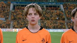 Jenny walked the job before starting so we both knew what to expect. In Oranje 2004 Imdb