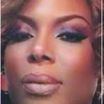 Kizzy Davis's Instagram, Twitter & Facebook