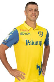 From 500 grams to 1 kilogram. Chievo Verona 2020 2021