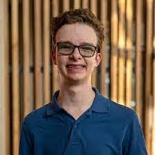 Amber Unsworth's Instagram, Twitter & Facebook