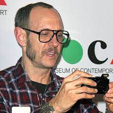 To make it as a professional fashion photographer it's important that your images say something, you have the ability to work with a team and a good knowledge of lighting. How To Become A Fashion Photographer Fashion Net