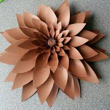 This paper flower template would e handy when you are looking for a readymade draft to create out nice paper flowers. Large Flower Petals Anyone Can Craft