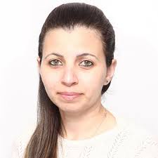 Dina Boles's Instagram, Twitter & Facebook